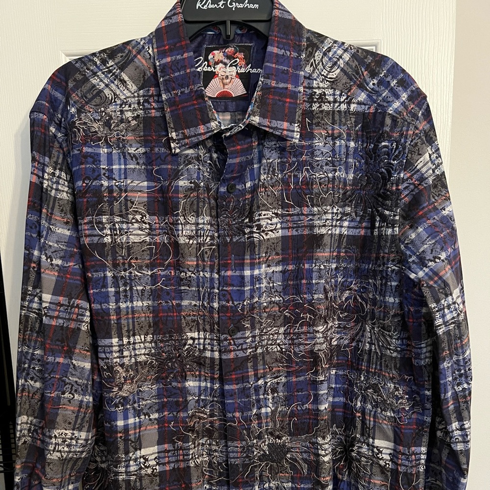 Robert Graham XXL great pattern! Embroidery